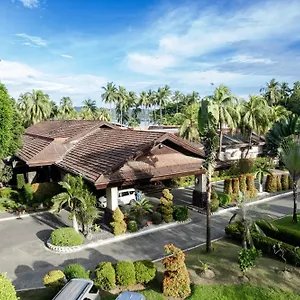Отель Waterfront Insular, Davao